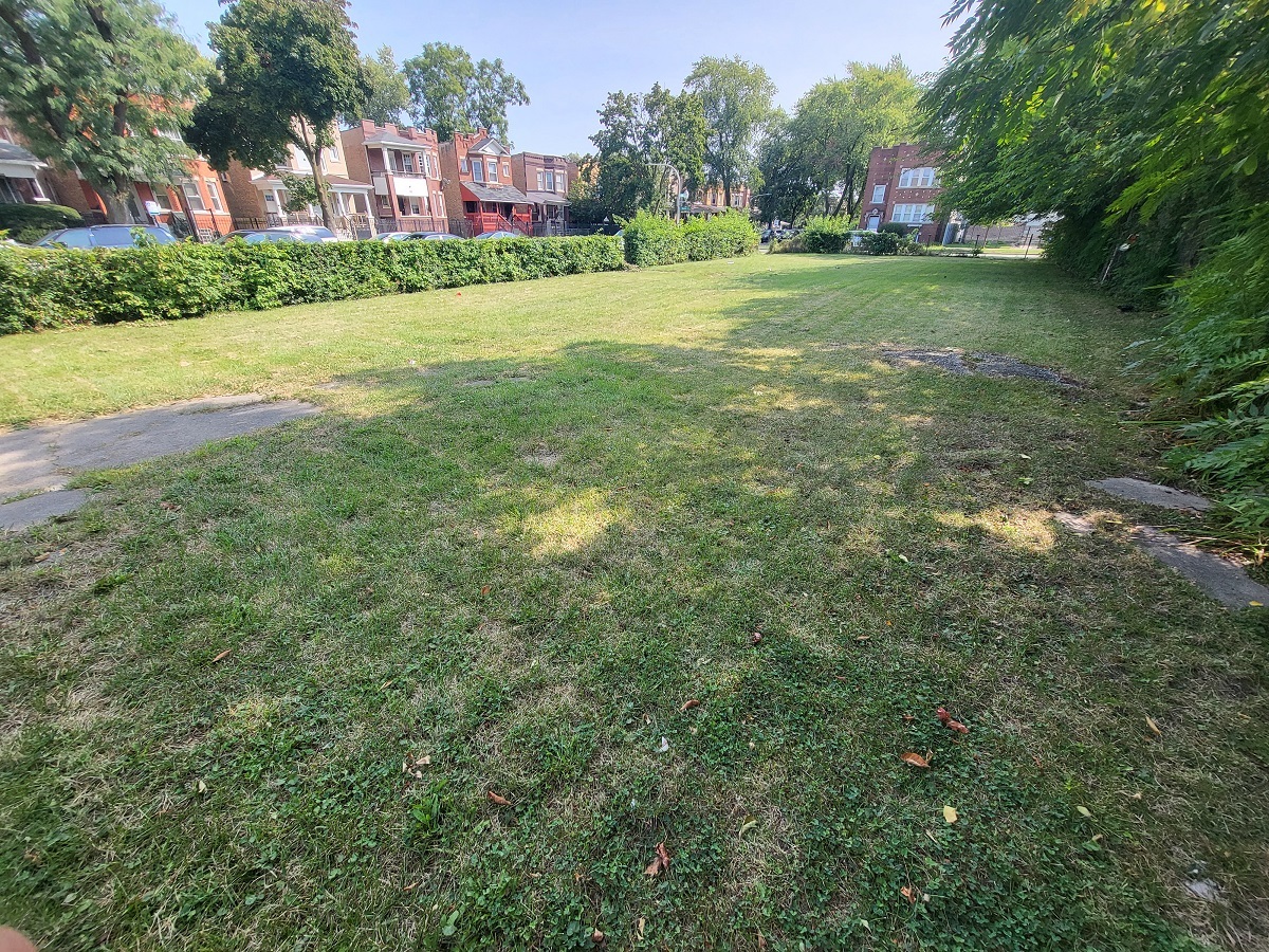 5404 W Walton Street Property Photo 4