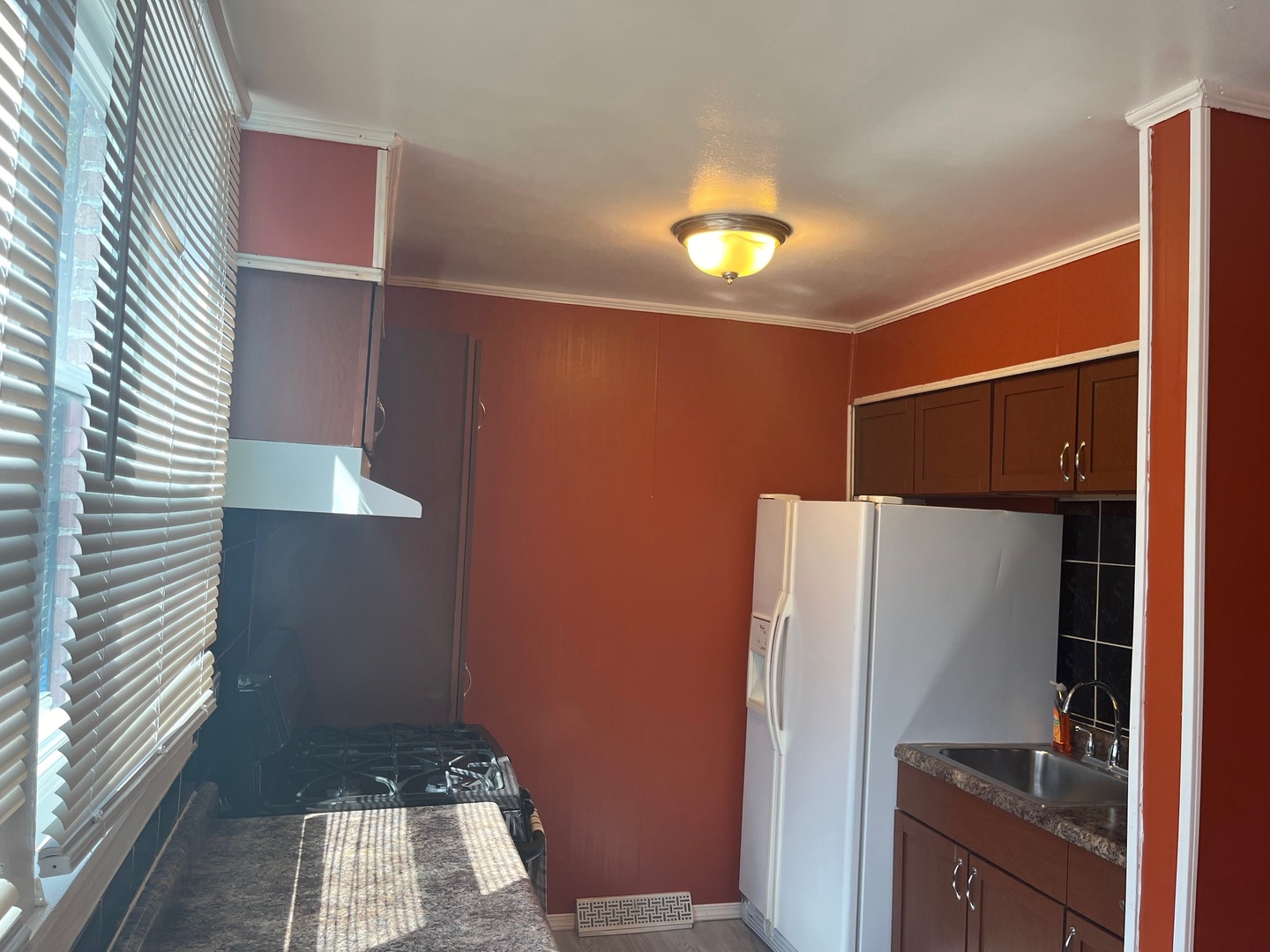 2174 Chestnut Street D Property Photo 5