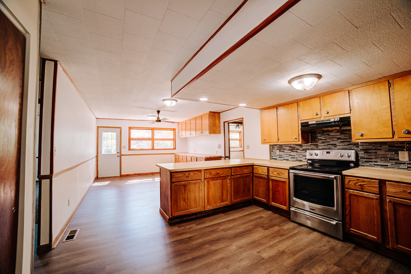 465 E Ash Street Property Photo 12