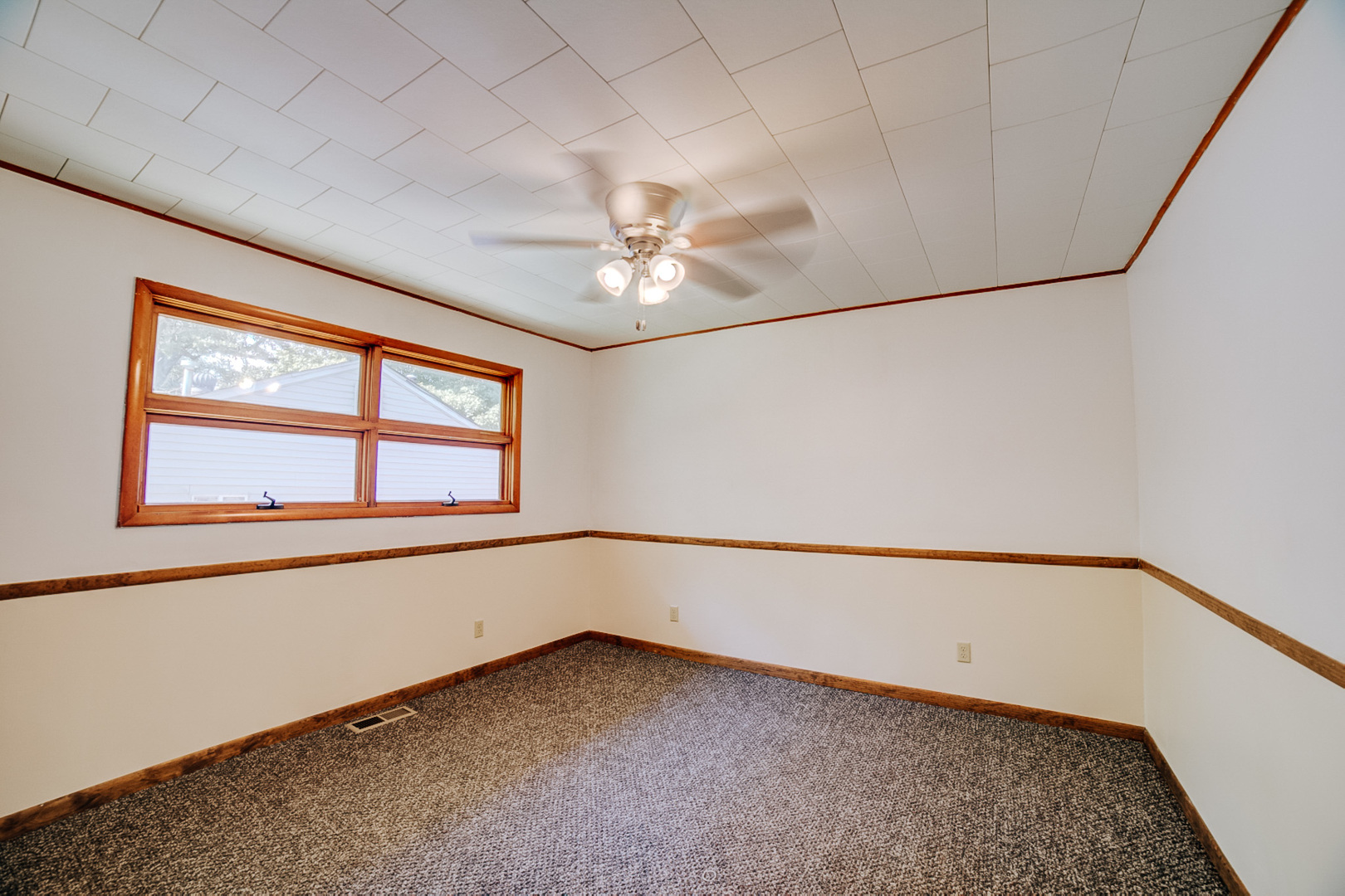 465 E Ash Street Property Photo 22