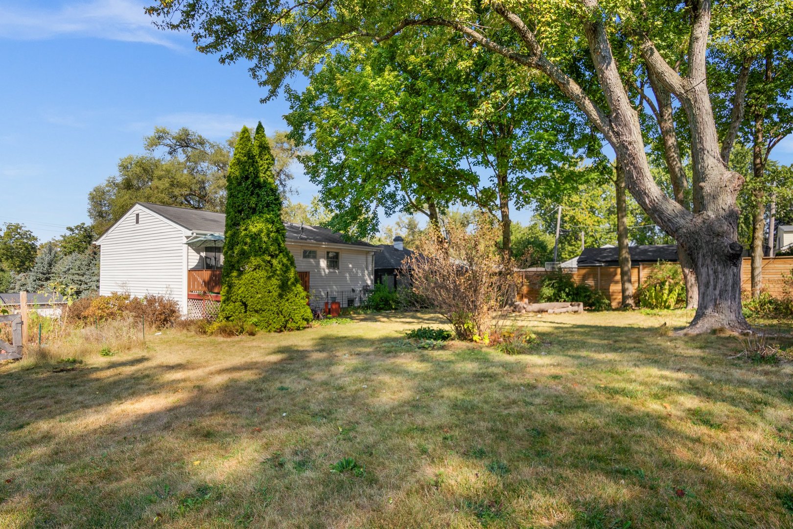 839-835 N Bennett Street Property Photo 18