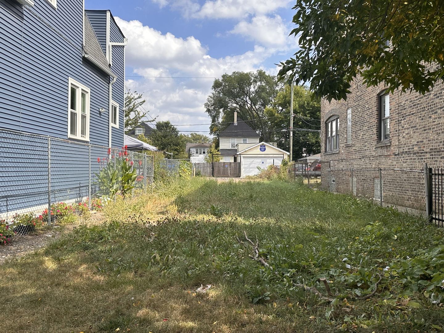731 N Lorel Avenue Property Photo 1