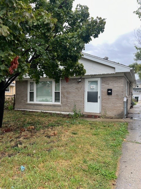4327 Eberly Avenue Property Photo 2