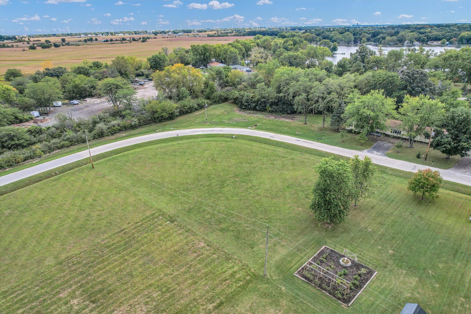 132 Comanche Trail Property Photo 13