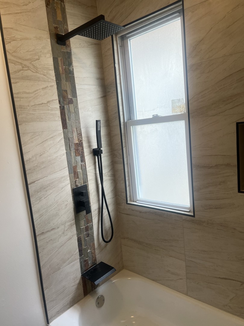 10728 S La Salle Street Property Photo 10