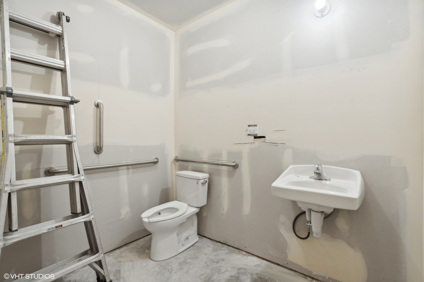 2913 W Belmont Avenue 1w Property Photo 8