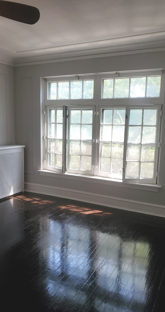 6906 S Oglesby Avenue C3 Property Photo 2