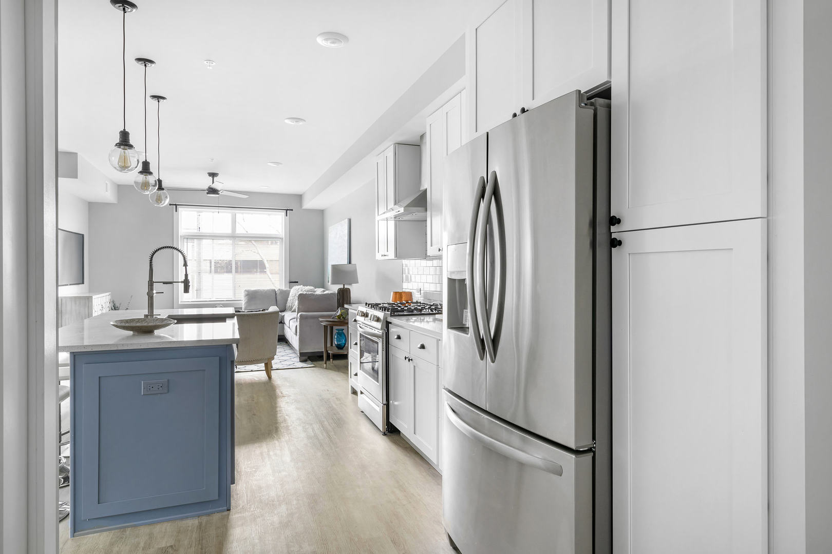 261 Washington Boulevard 401 Property Photo 6
