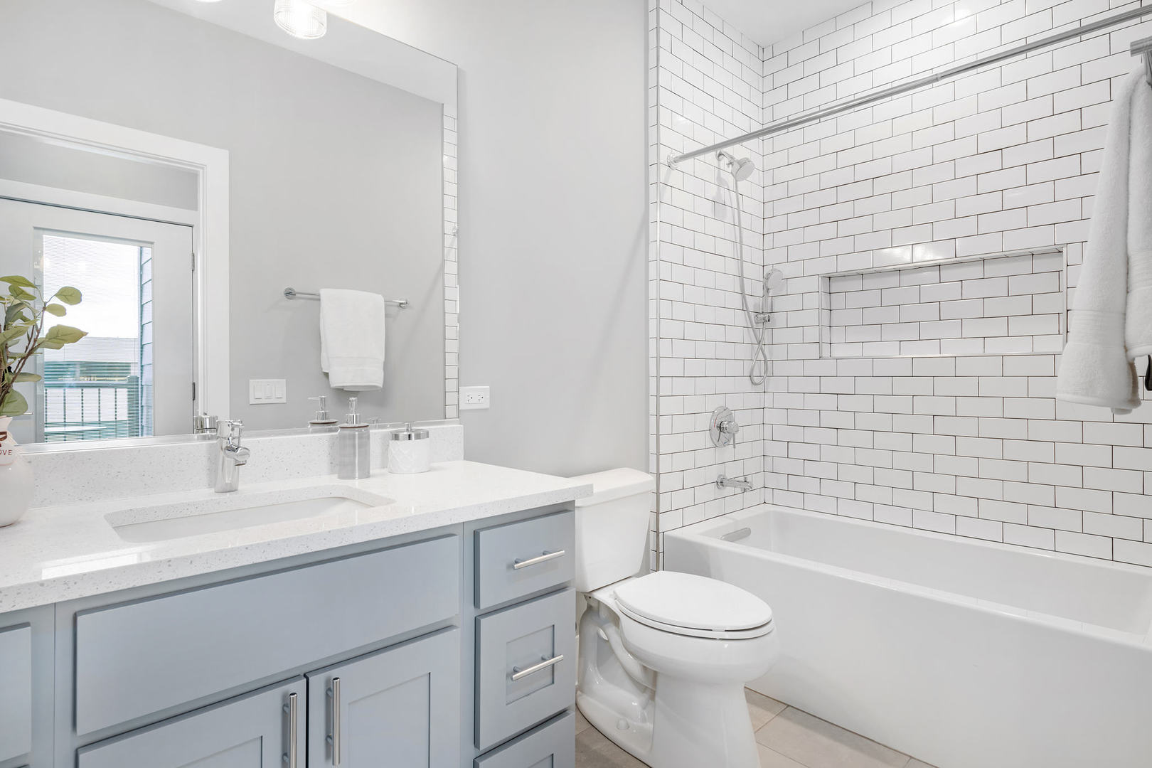 261 Washington Boulevard 401 Property Photo 12