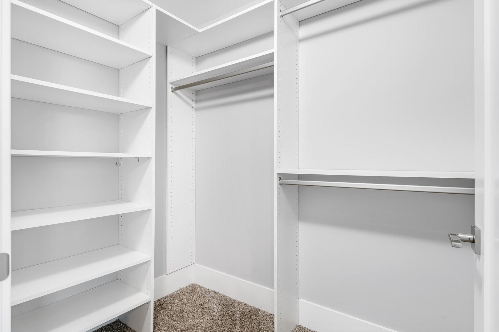 261 Washington Boulevard 401 Property Photo 14