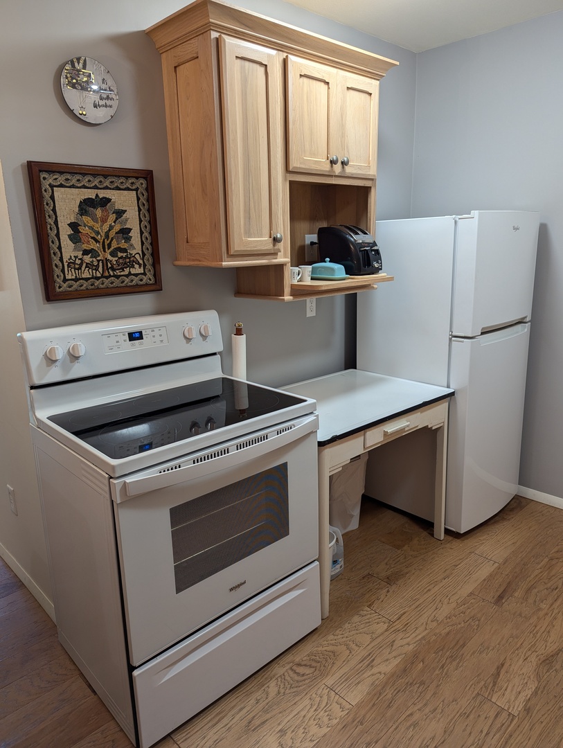 124 N Whistler Avenue A2 Property Photo 8