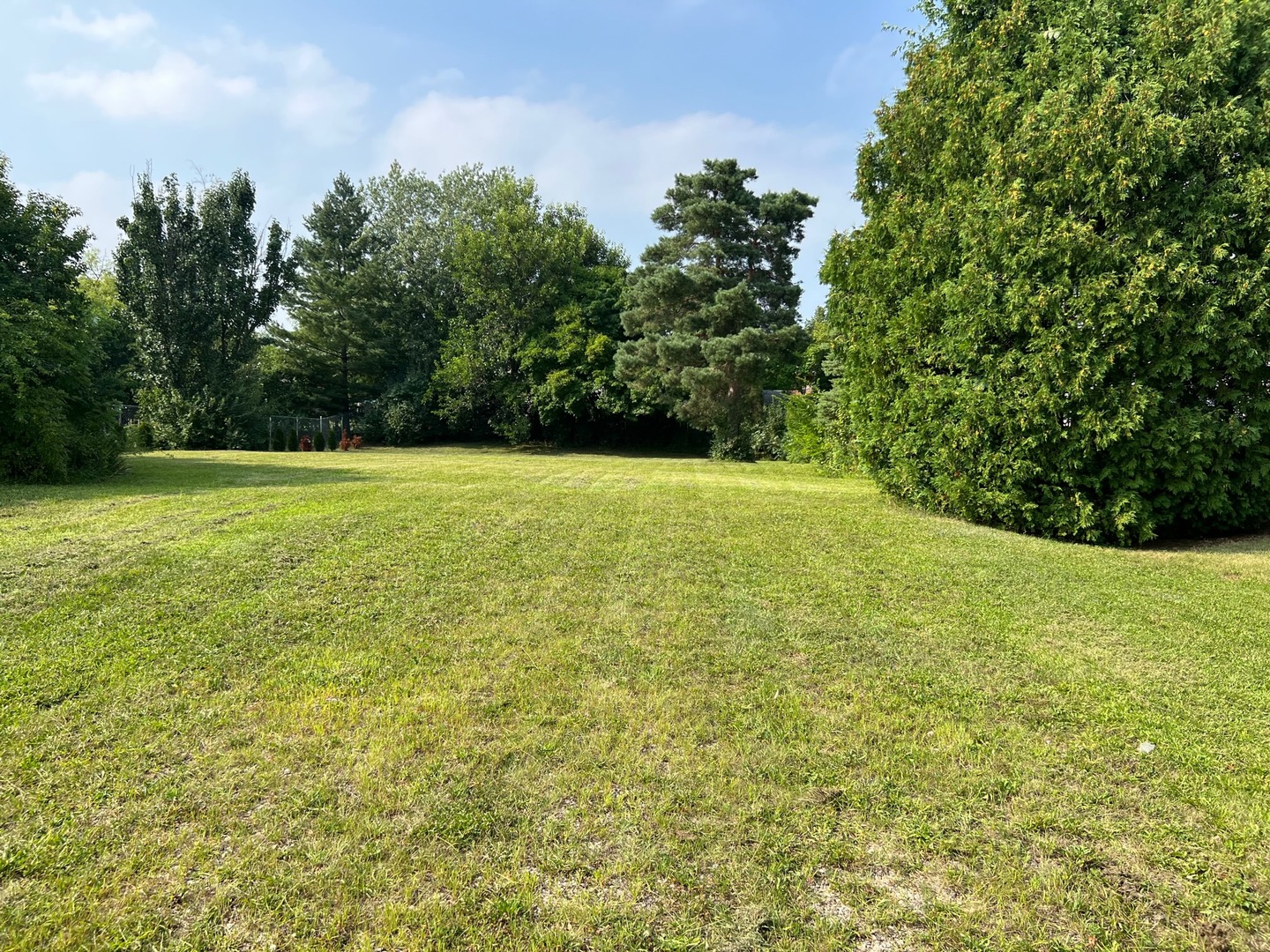 952 Revere Lane Property Photo 3