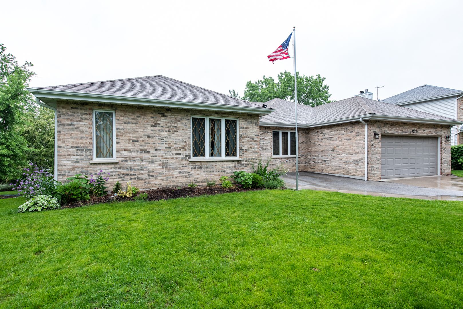 4074 Blackstone Avenue Property Photo 3