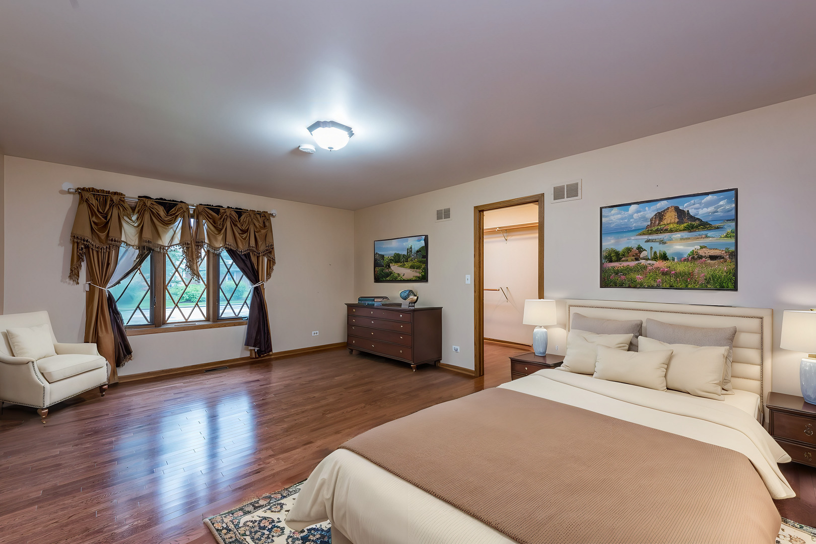 4074 Blackstone Avenue Property Photo 12