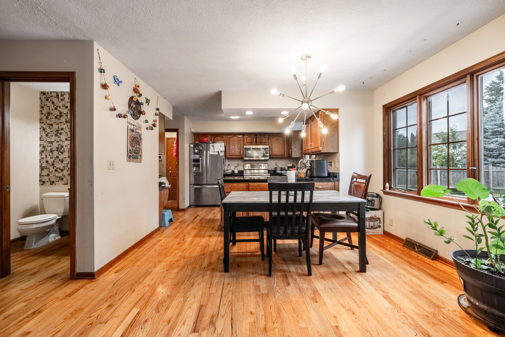1585 Marshfield Drive Property Photo 3