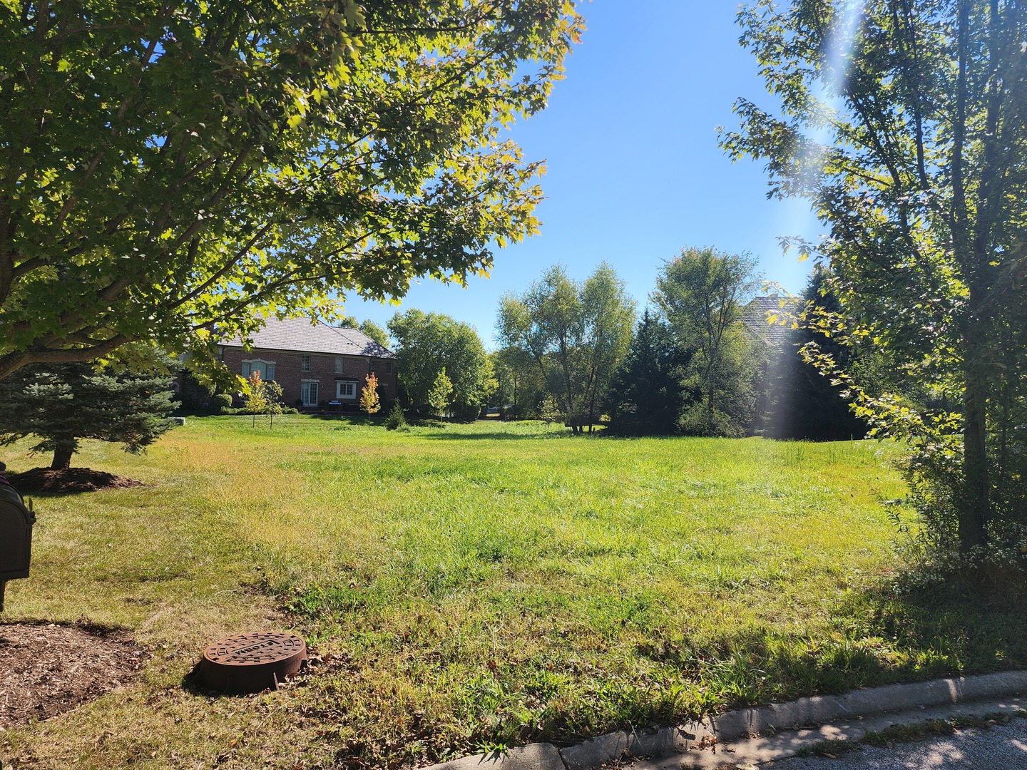7253 Litchfield Court Property Photo 2