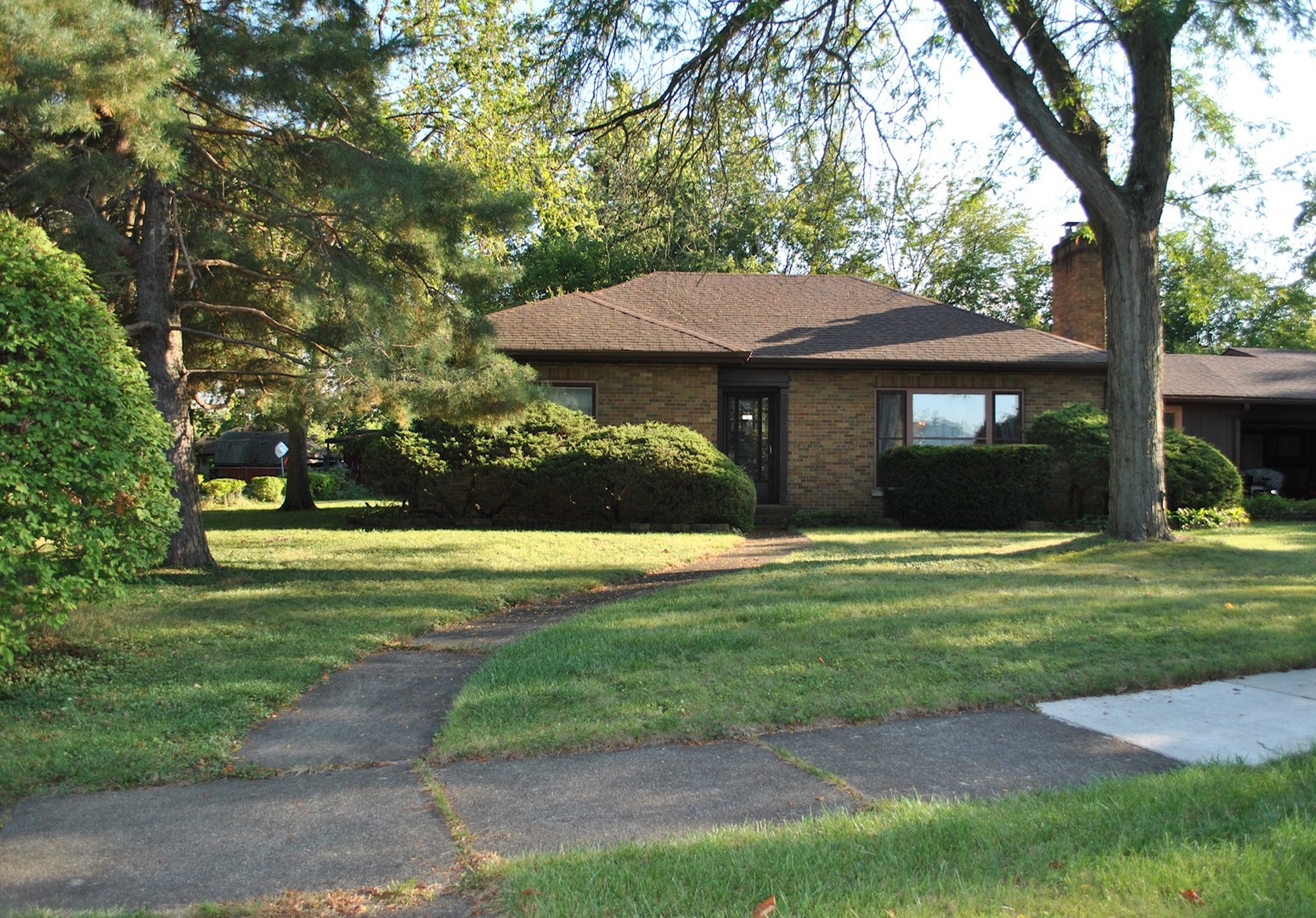 2347 Spruce Road Property Photo 3