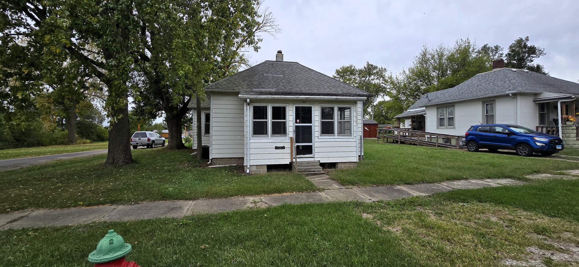 104 N Douglas Street Property Photo 2