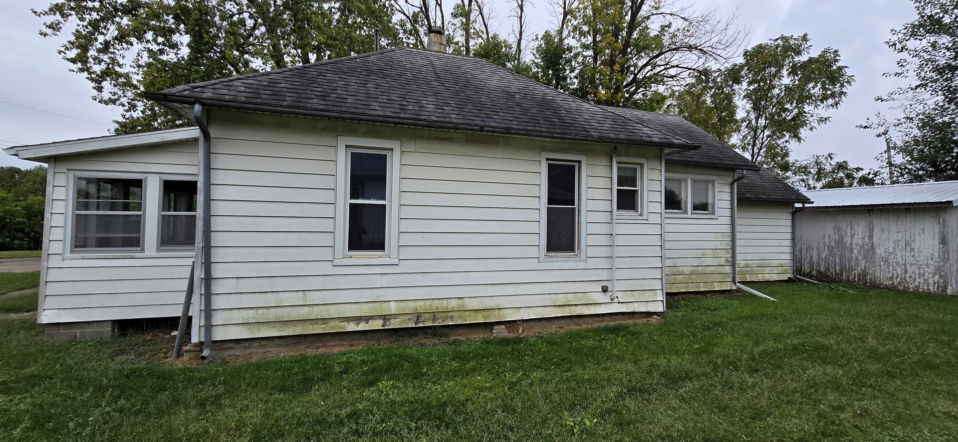 104 N Douglas Street Property Photo 4