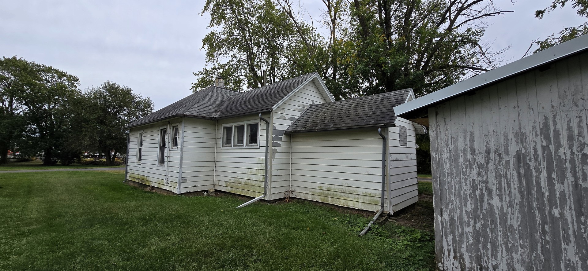 104 N Douglas Street Property Photo 5