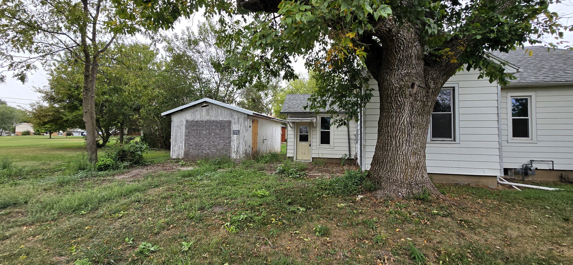 104 N Douglas Street Property Photo 7