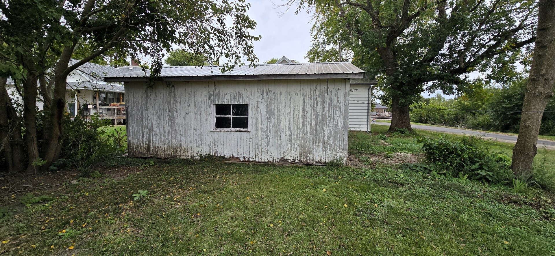 104 N Douglas Street Property Photo 8