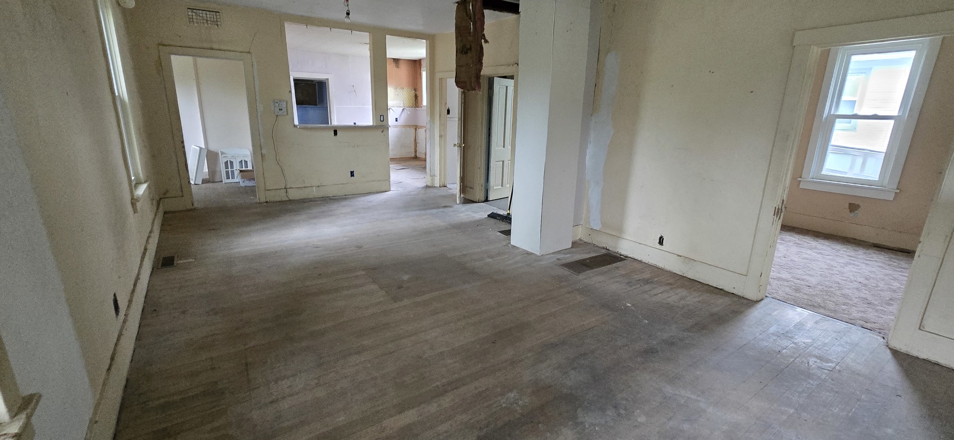 104 N Douglas Street Property Photo 10