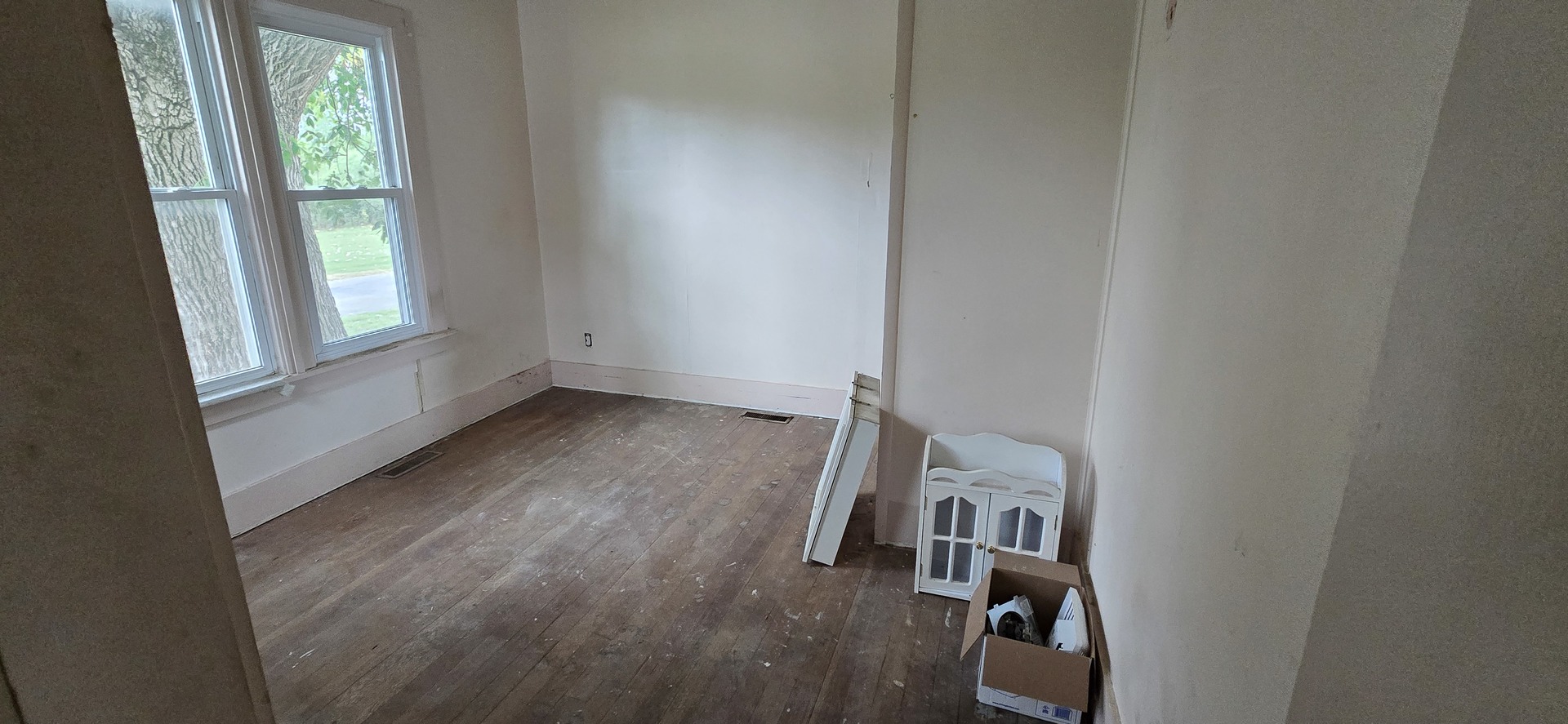 104 N Douglas Street Property Photo 14