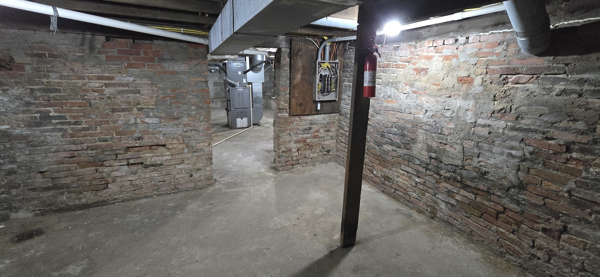 104 N Douglas Street Property Photo 27