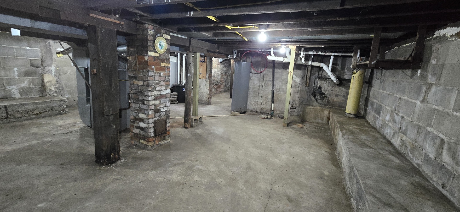 104 N Douglas Street Property Photo 30