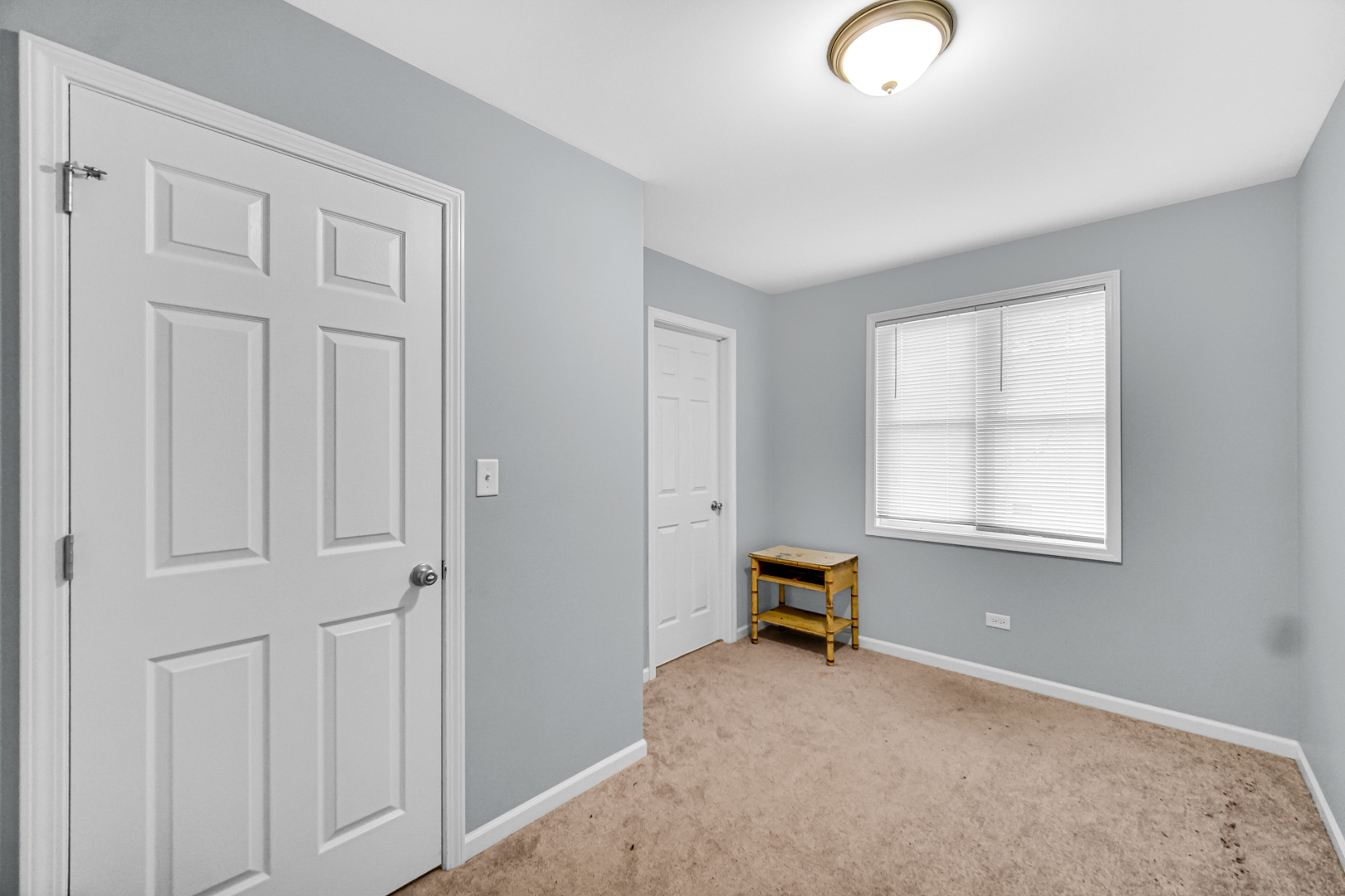 15709 Lexington Ave Property Photo 11