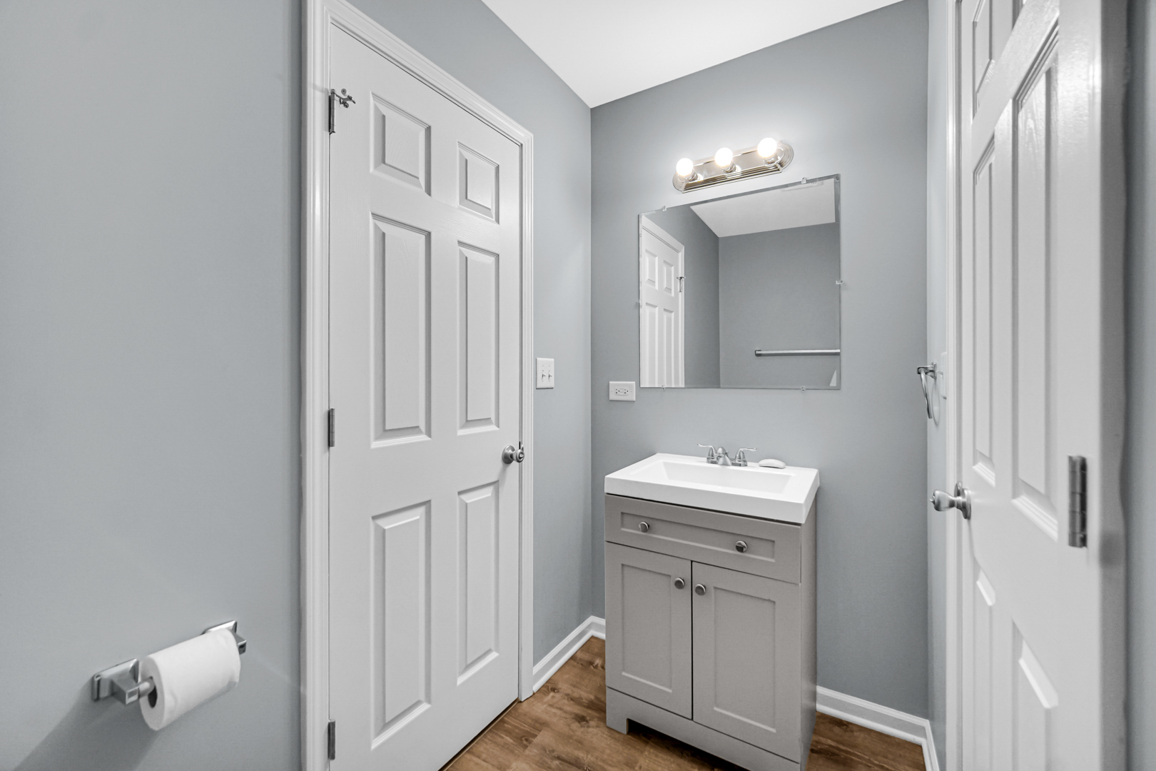 15709 Lexington Ave Property Photo 13