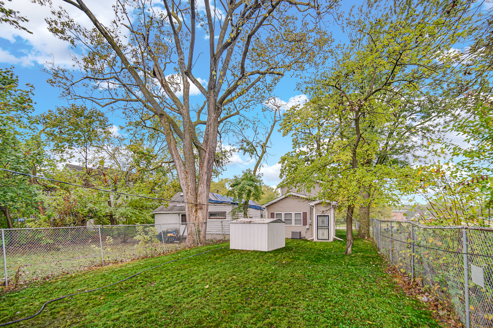 15709 Lexington Ave Property Photo 20