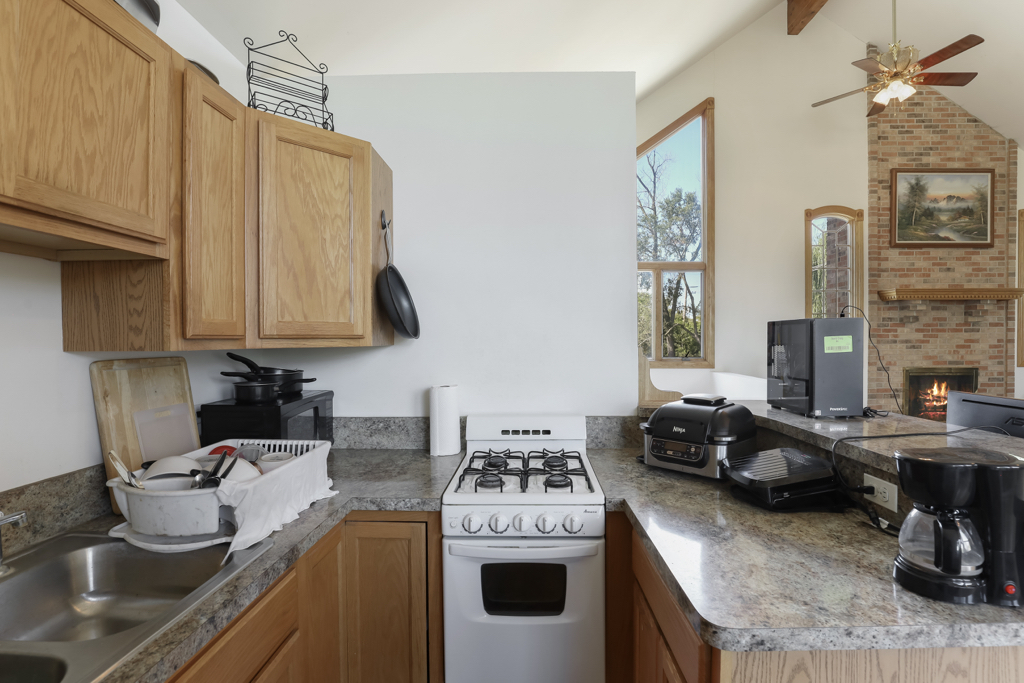 2n584 S Ardmore Avenue Property Photo 22