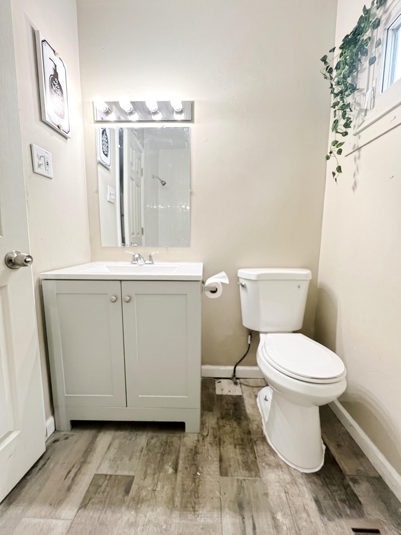 4764 S Shields Avenue Property Photo 4