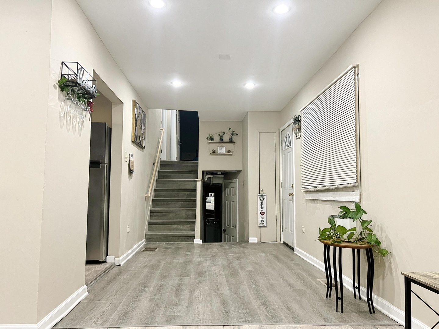 4764 S Shields Avenue Property Photo 5