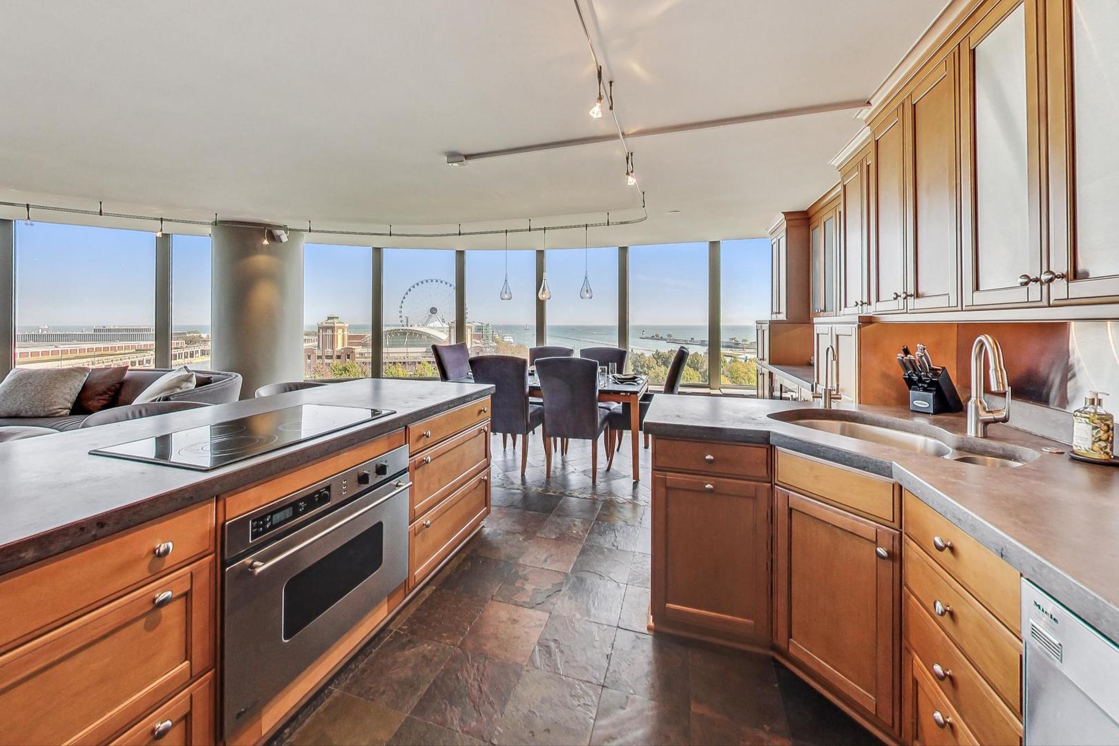 505 N Lake Shore Drive 708-709 Property Photo 30