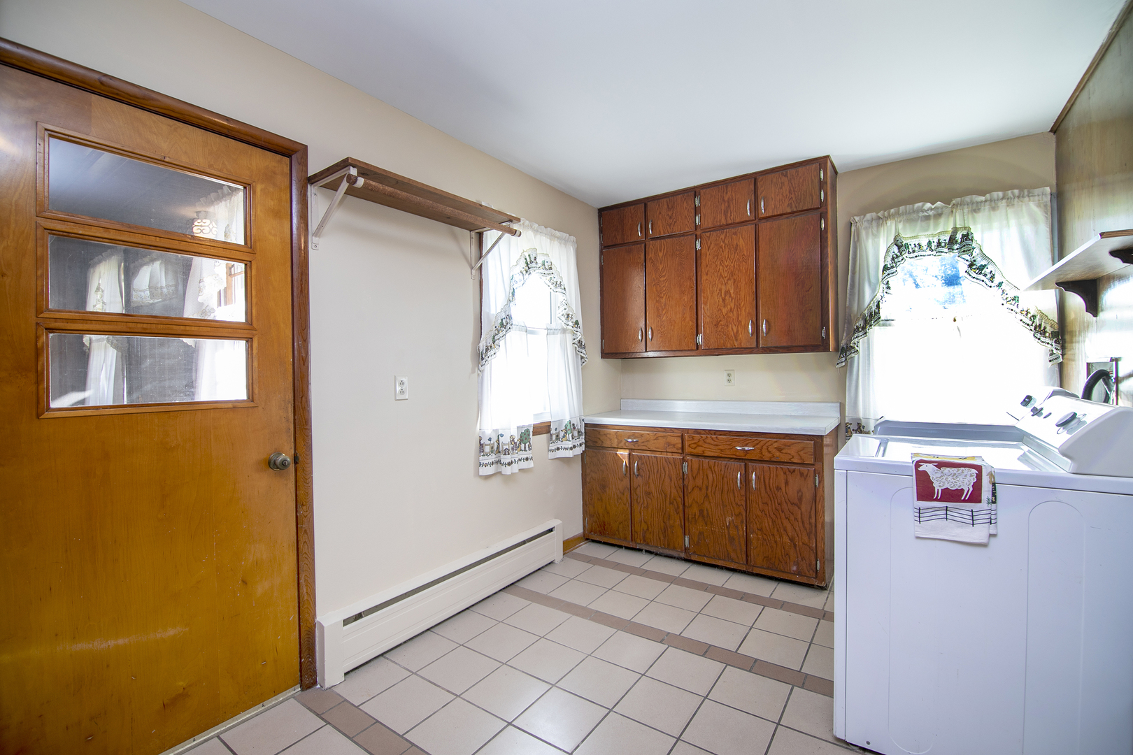 76 S 7000w Road Property Photo 10