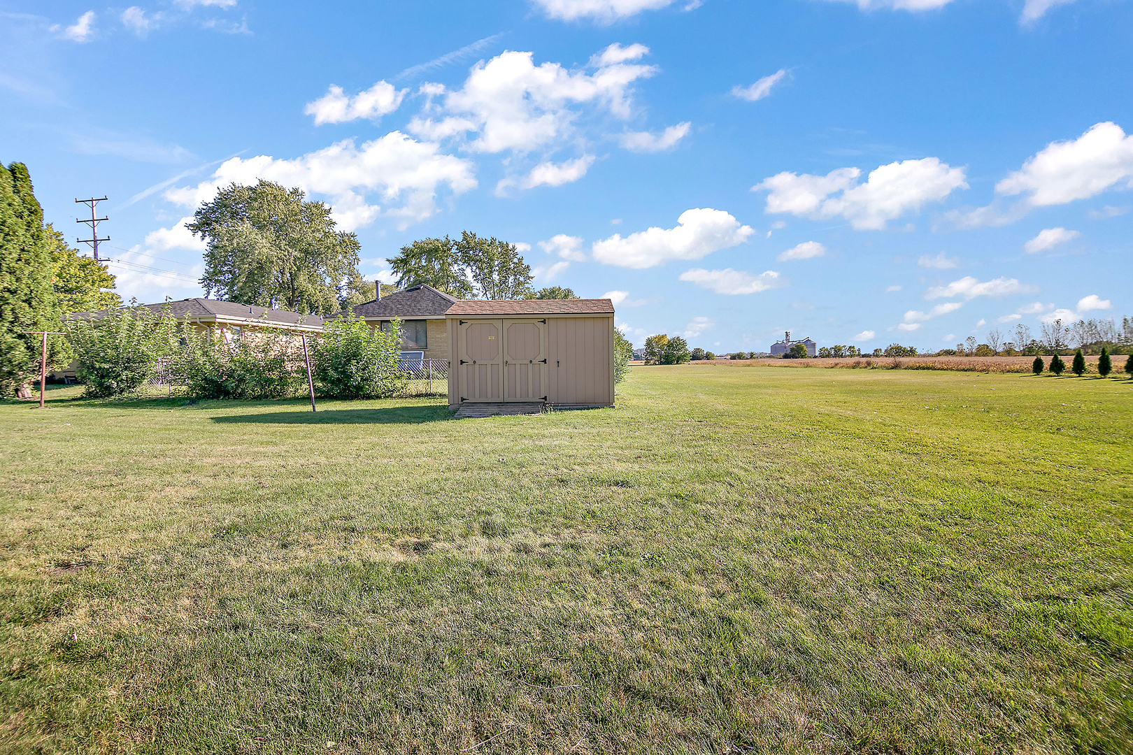 76 S 7000w Road Property Photo 18