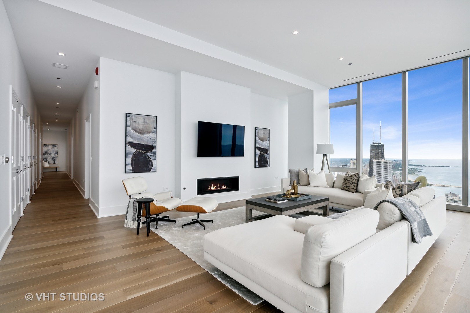 363 E Wacker Drive 7501 Property Photo 6