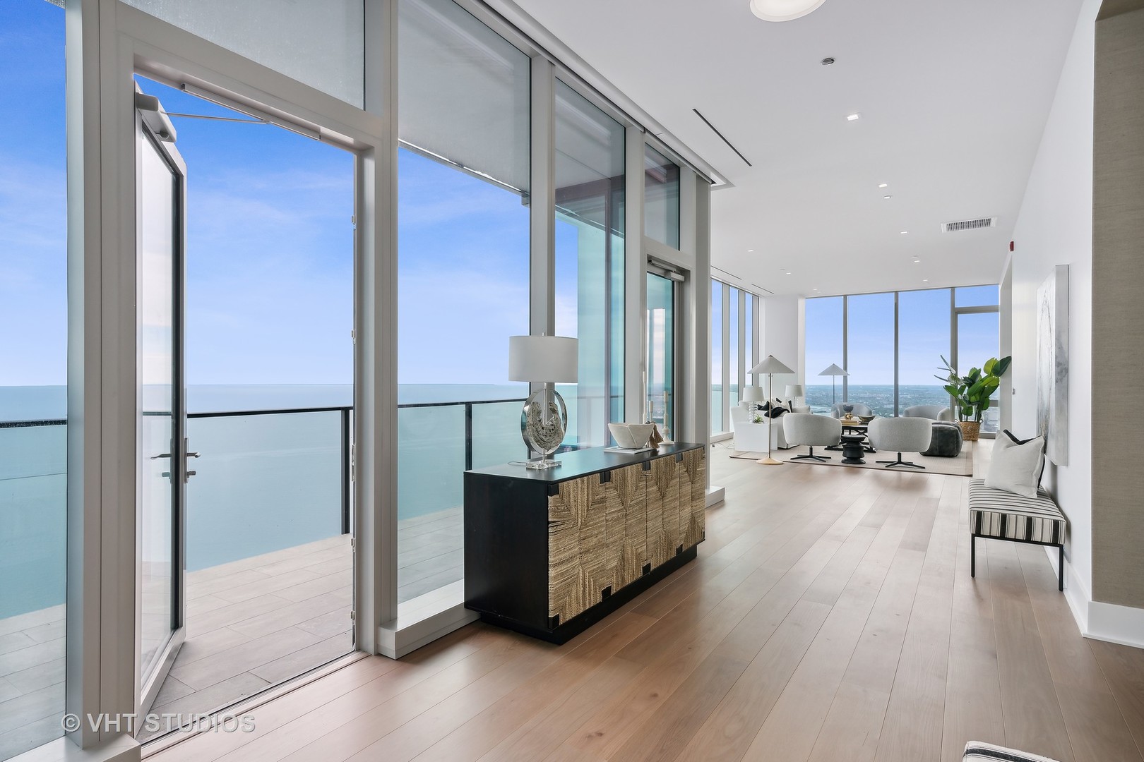 363 E Wacker Drive 7501 Property Photo 9