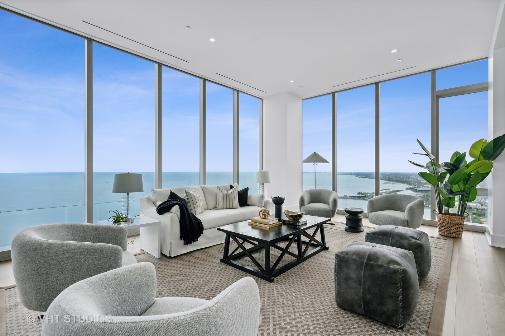 363 E Wacker Drive 7501 Property Photo 12