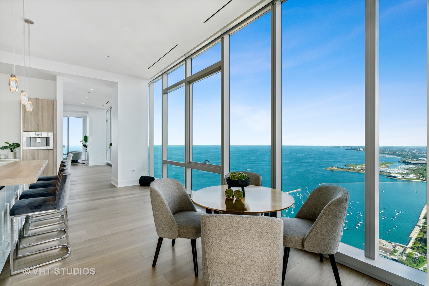 363 E Wacker Drive 7501 Property Photo 22