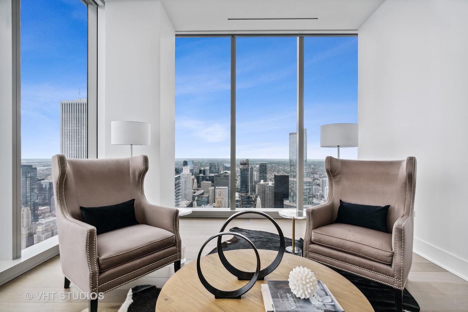 363 E Wacker Drive 7501 Property Photo 24