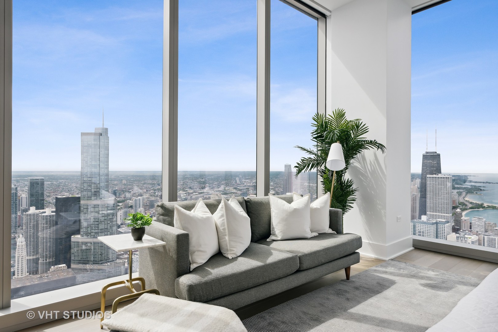 363 E Wacker Drive 7501 Property Photo 27