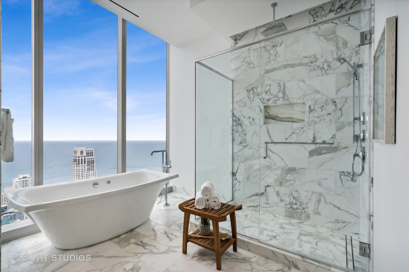 363 E Wacker Drive 7501 Property Photo 29