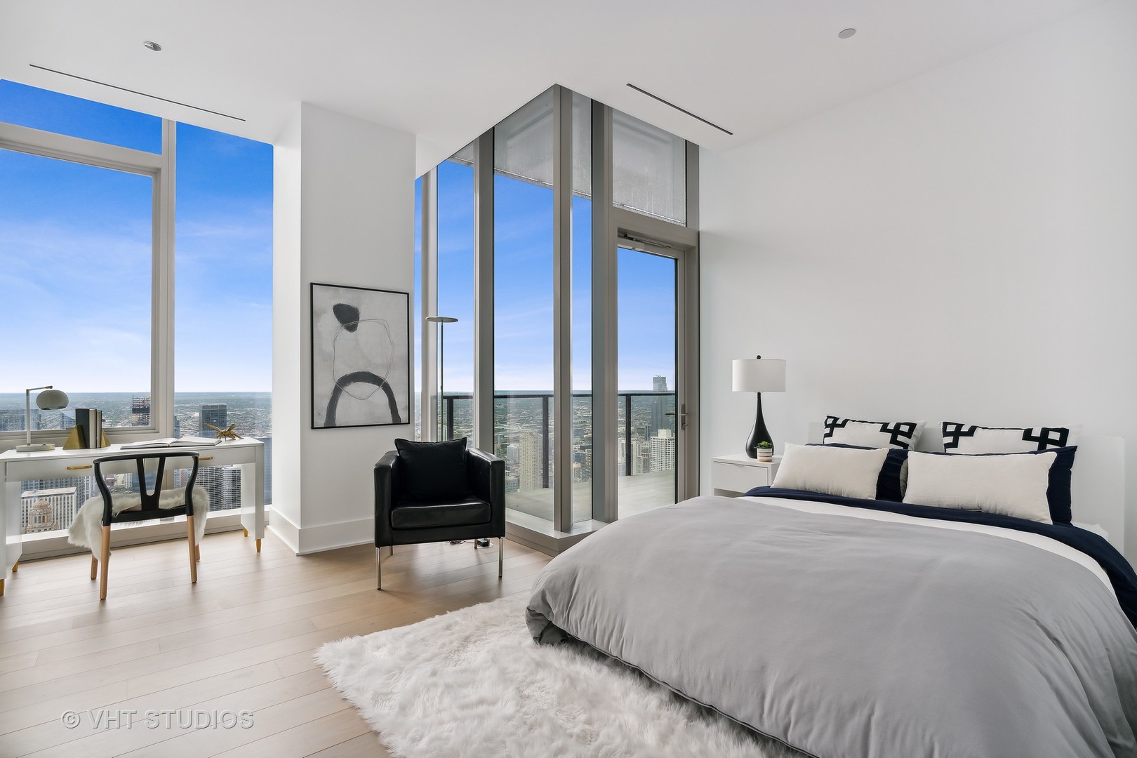 363 E Wacker Drive 7501 Property Photo 33