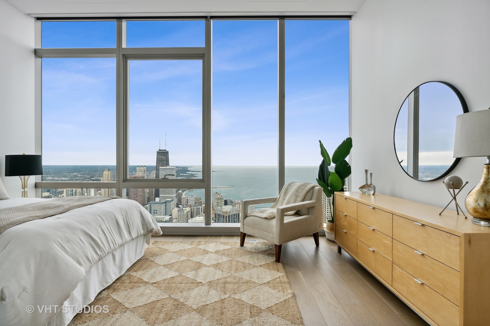 363 E Wacker Drive 7501 Property Photo 40