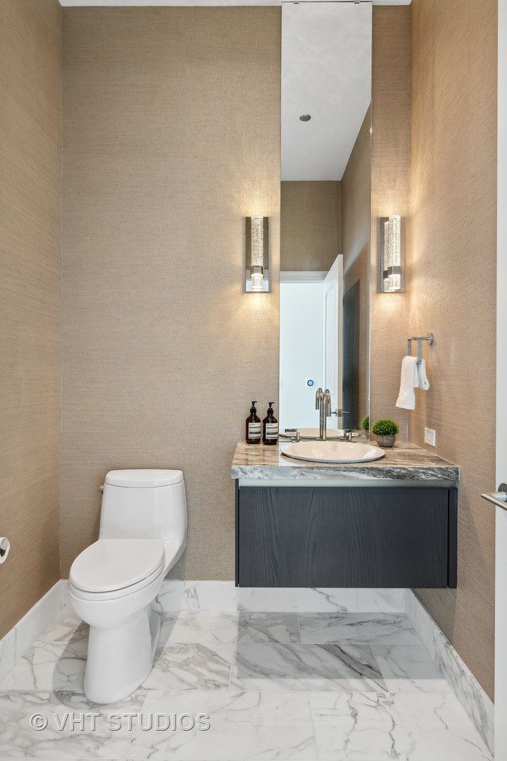 363 E Wacker Drive 7501 Property Photo 42