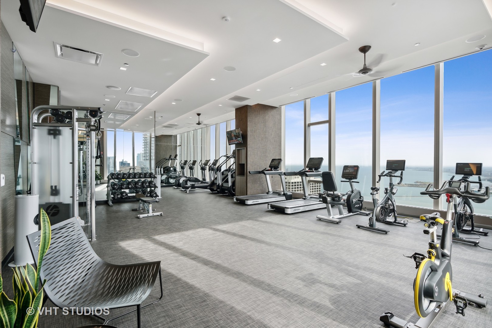363 E Wacker Drive 7501 Property Photo 55